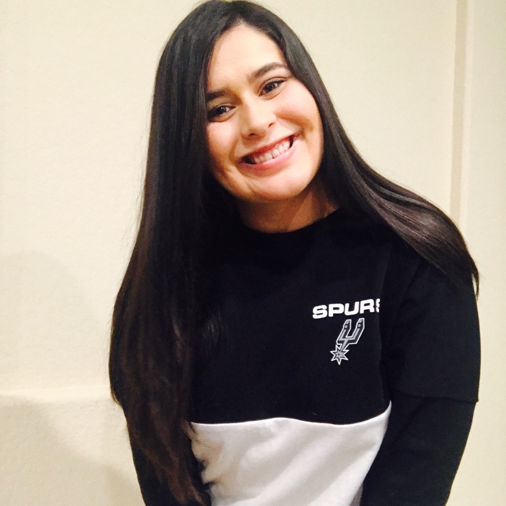 Meet your Posher, Monica
